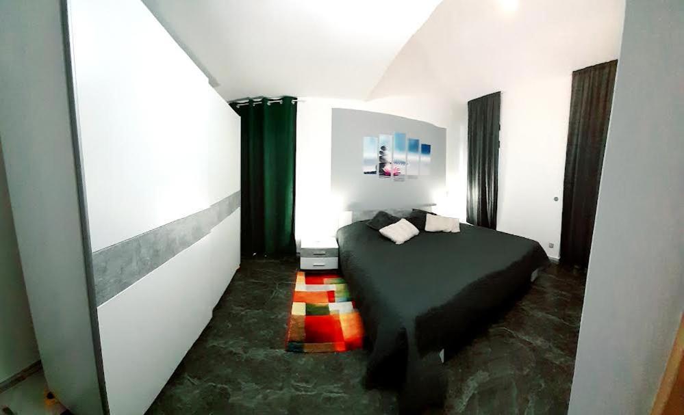 Apartmani Delas 2 Pjescana Uvala Bagian luar foto